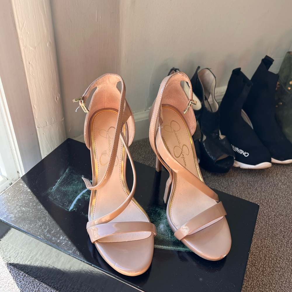 Brand new  | cream heels